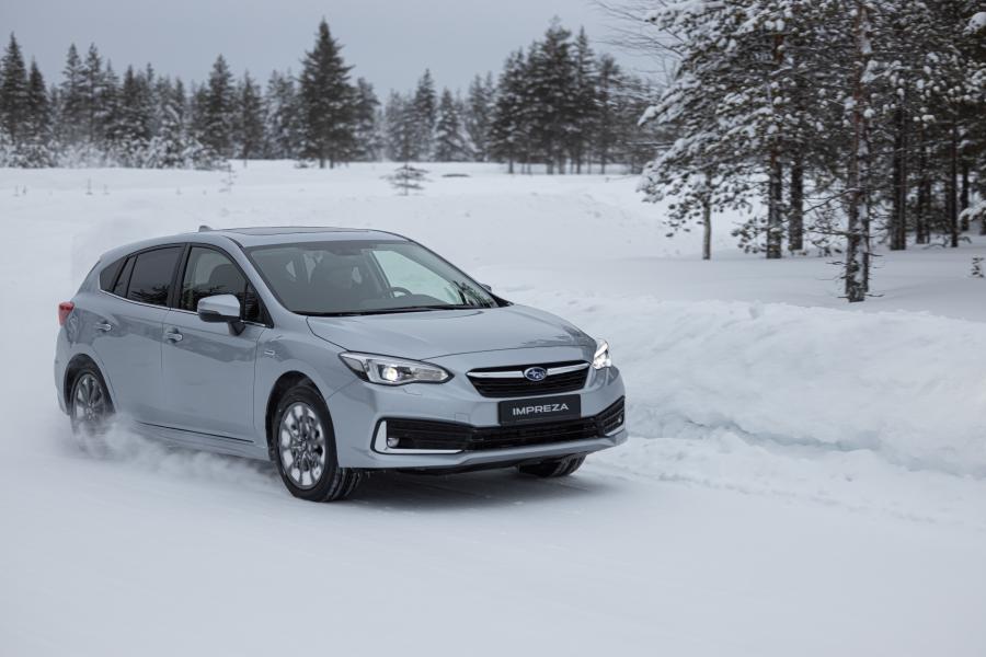  Subaru Impreza e-Boxer 5-Door 2020 года  (WW) (фото 15 из 24)